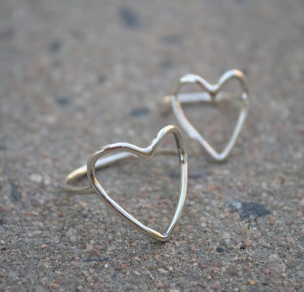 Open heart ring