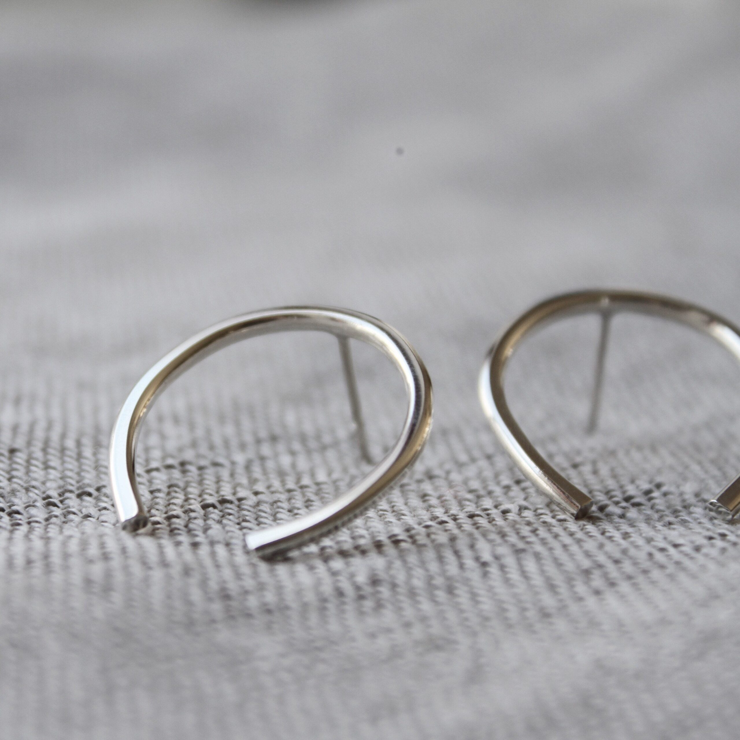 Arc studs