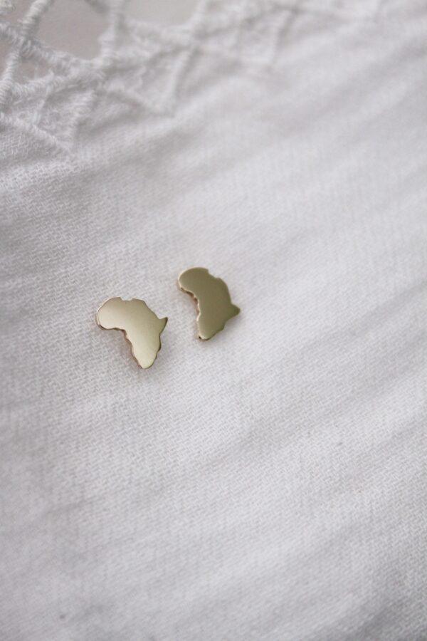Africa stud earrings - gold