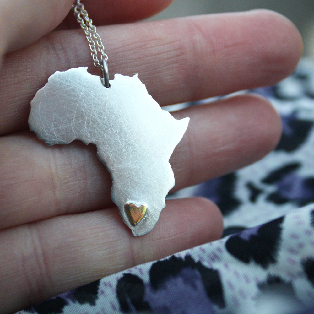 Africa pendant heart of gold - Image 4