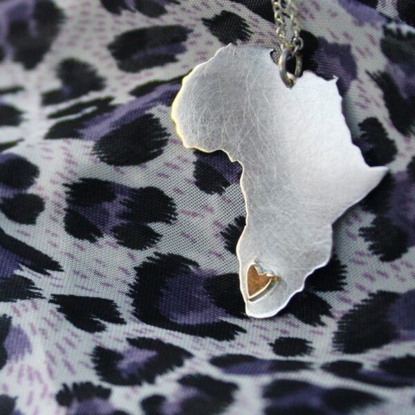 Africa pendant heart of gold