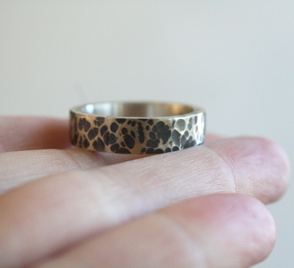 Blackened ring - Image 3
