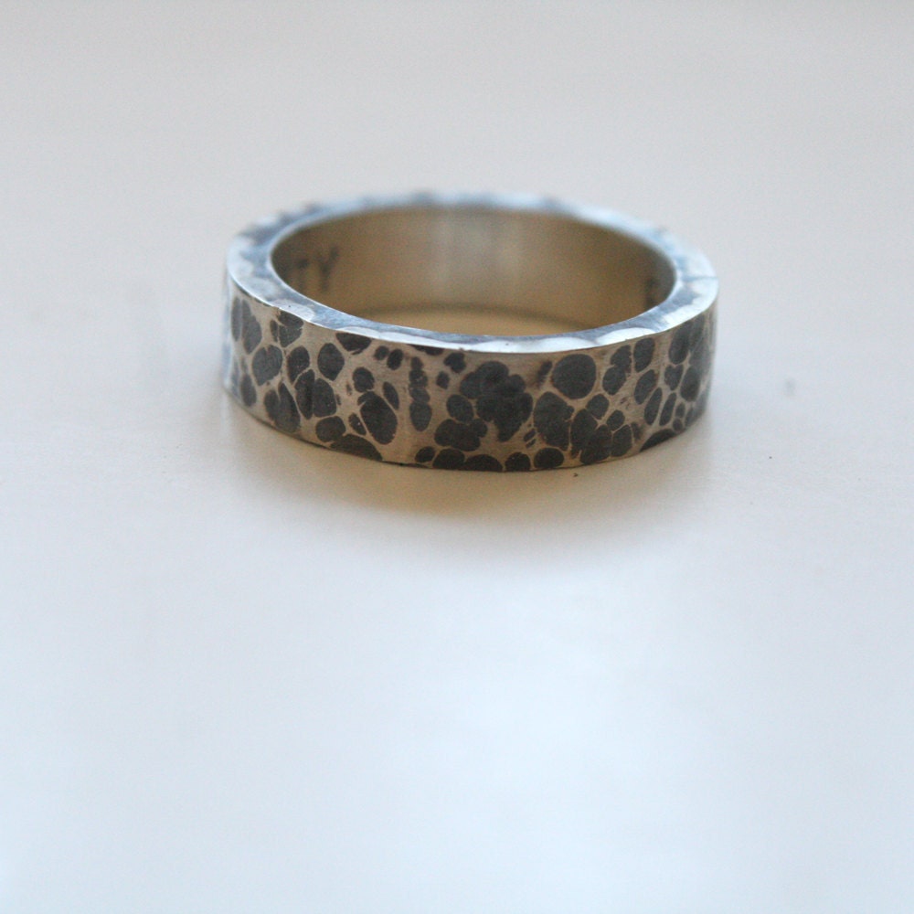 Blackened ring - Image 4
