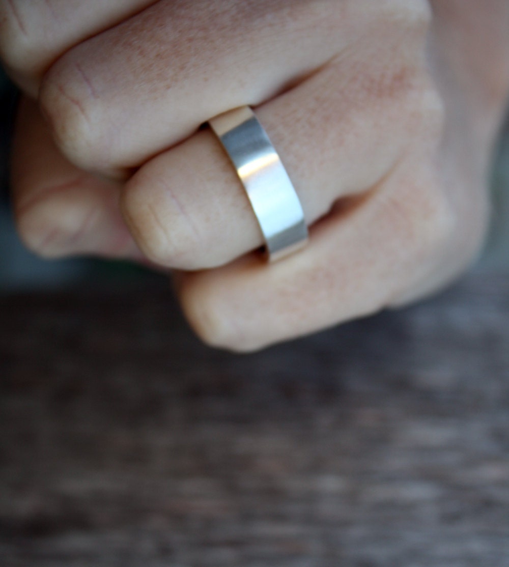Brushed satin ring - 7mm - Image 10