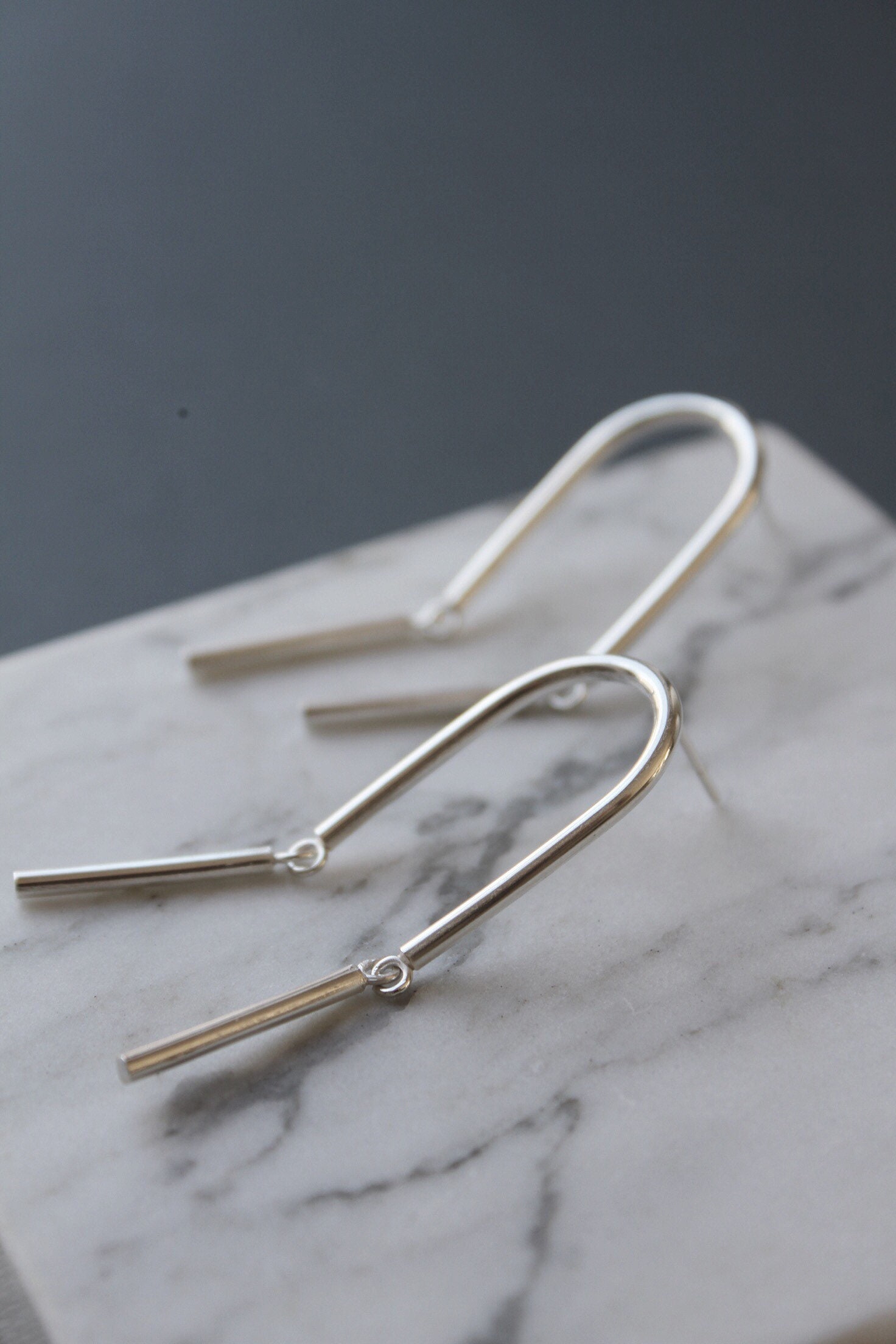 Arc line earrings - Image 6
