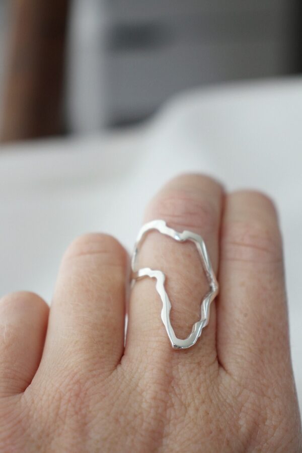 Africa outline ring - large