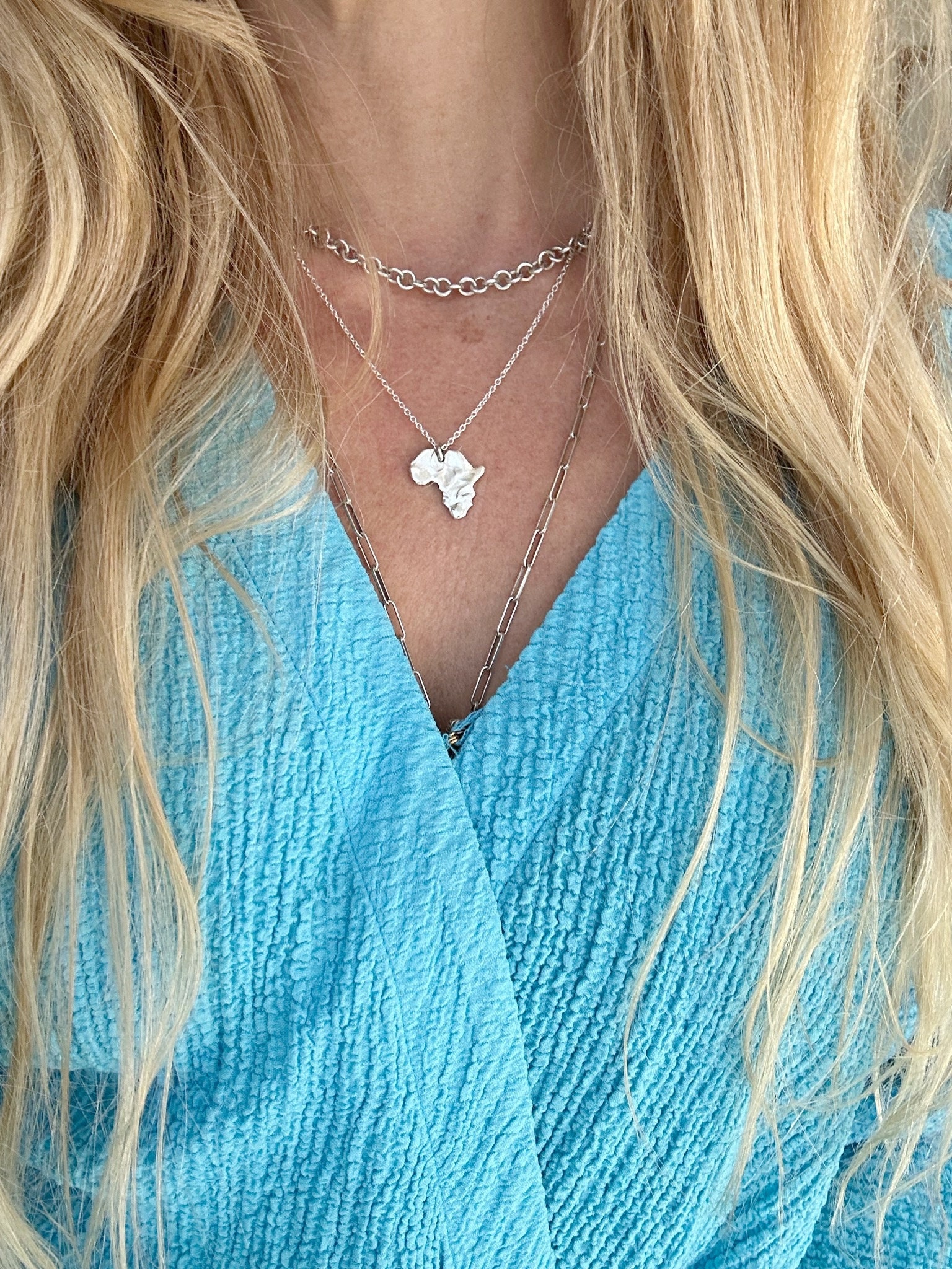 Africa necklace - textured silver - Image 2