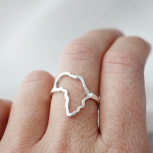 Africa outline ring - silver