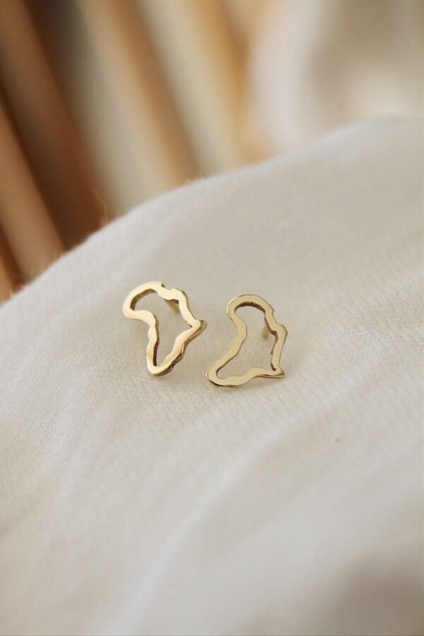 Africa outline earrings - gold