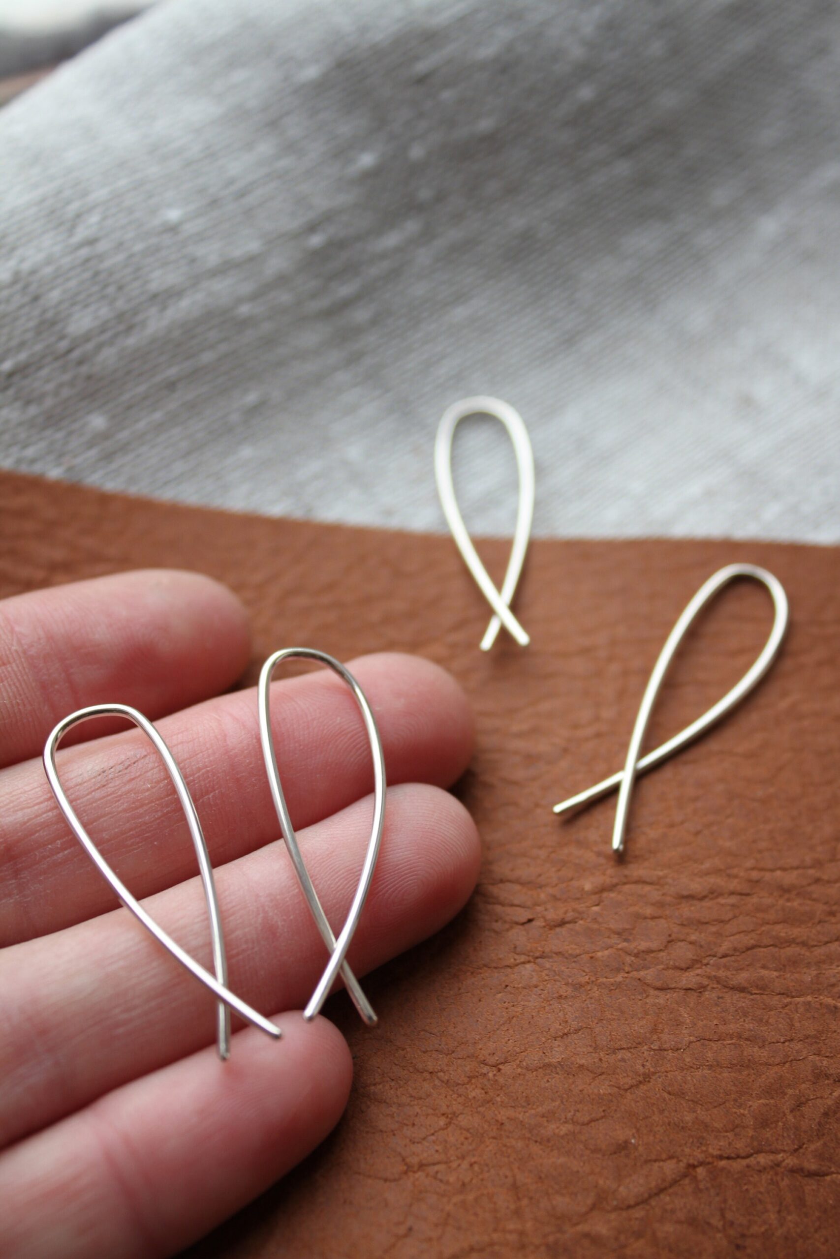 Arc earrings - silver - Image 3