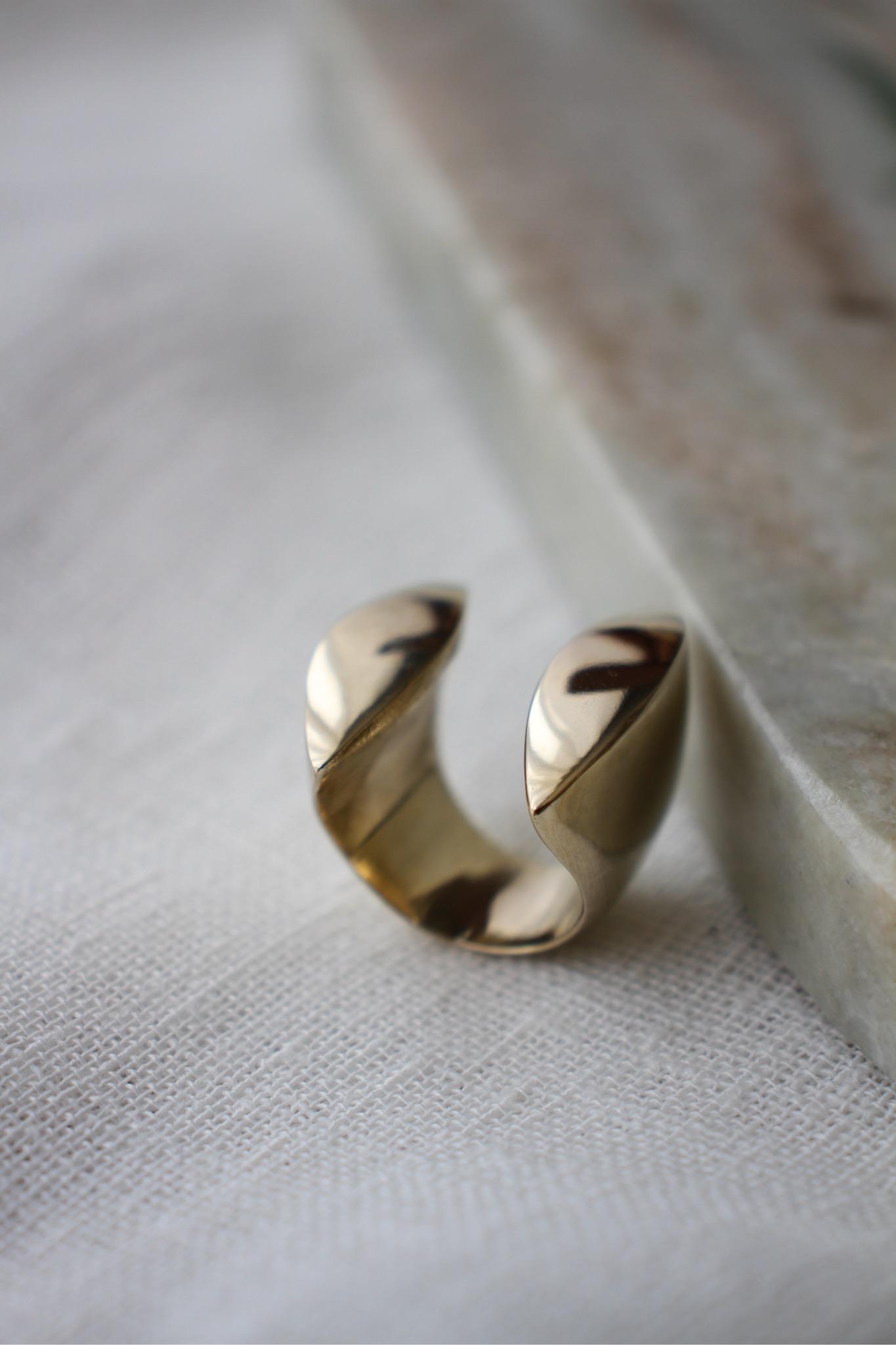 Clam ring - brass - Image 2