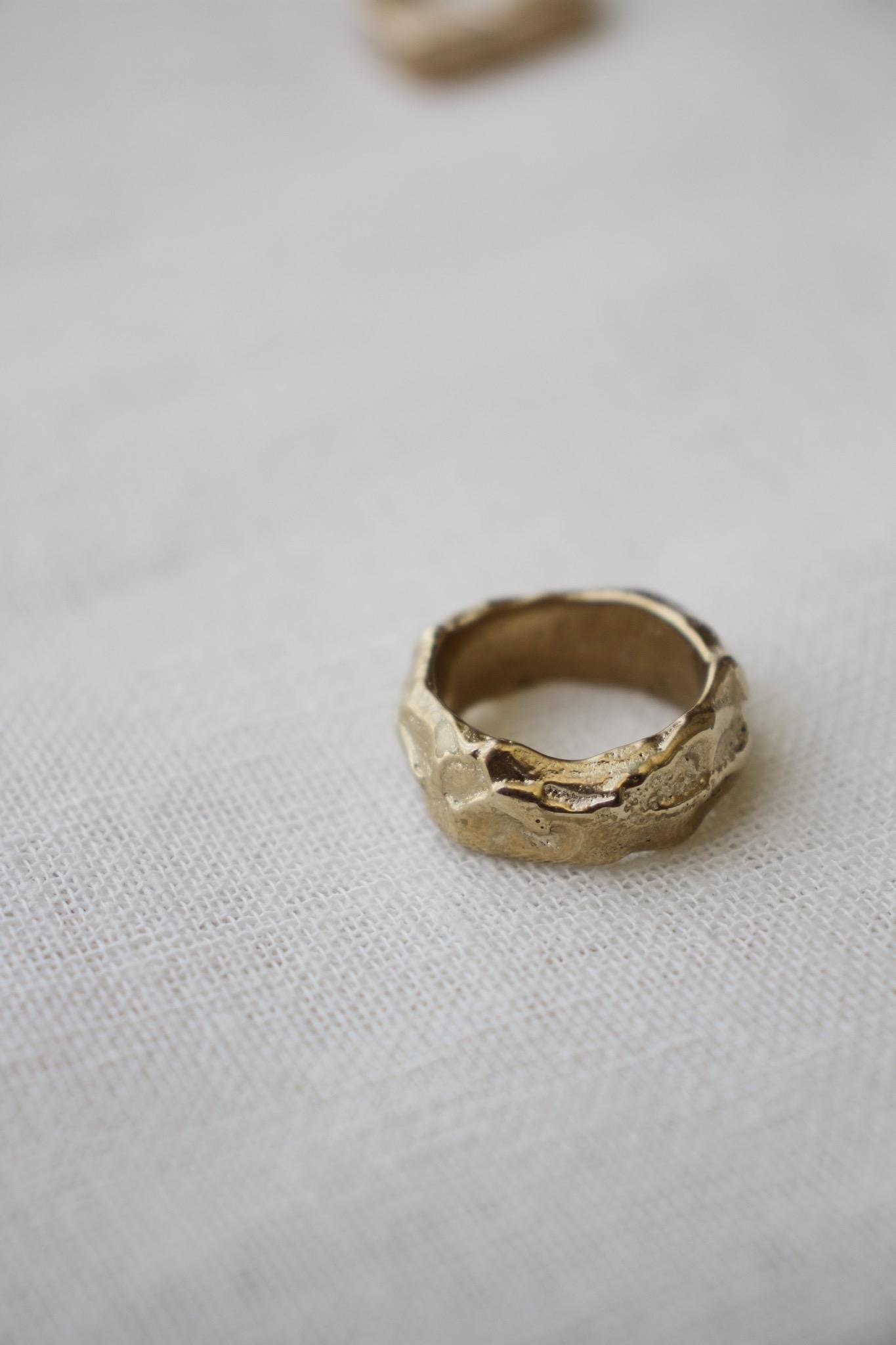Lava ring - brass (wide) - Image 7