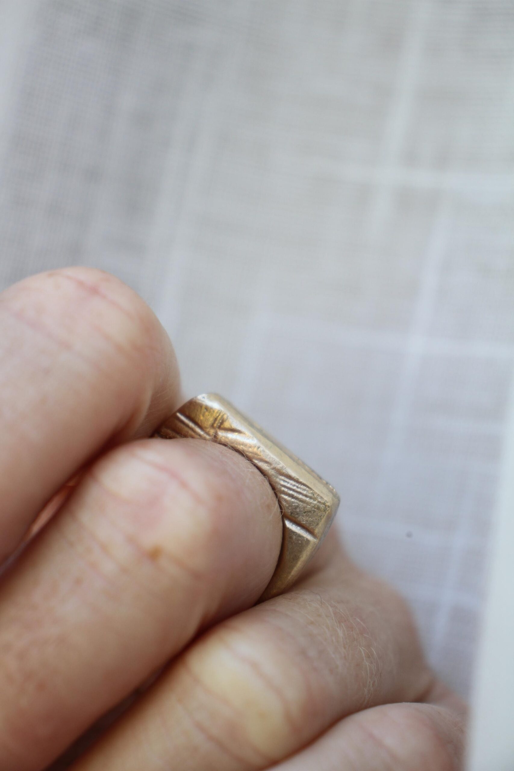 Signet ring - rustic rectangle in brass or bronze - Image 9