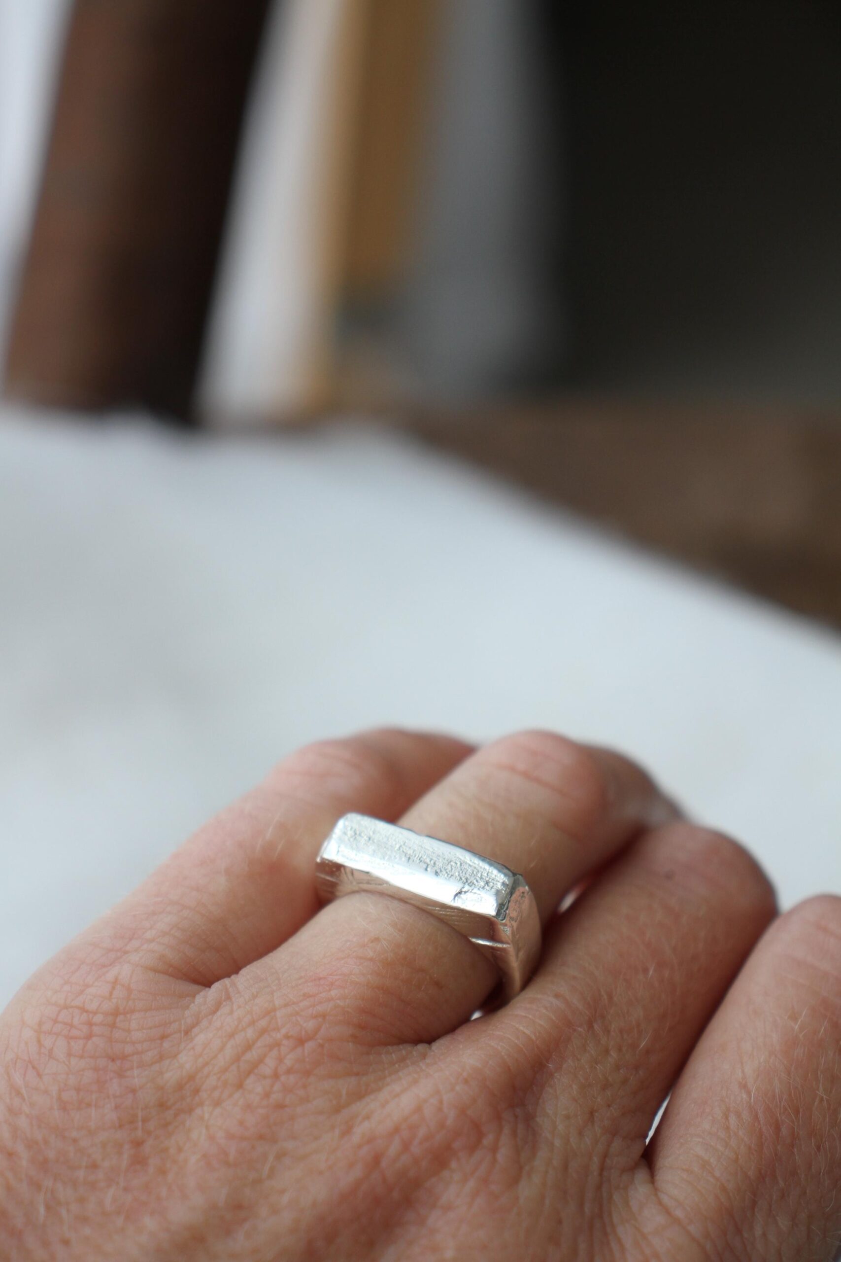 Signet ring - rustic rectangle - silver - Image 7