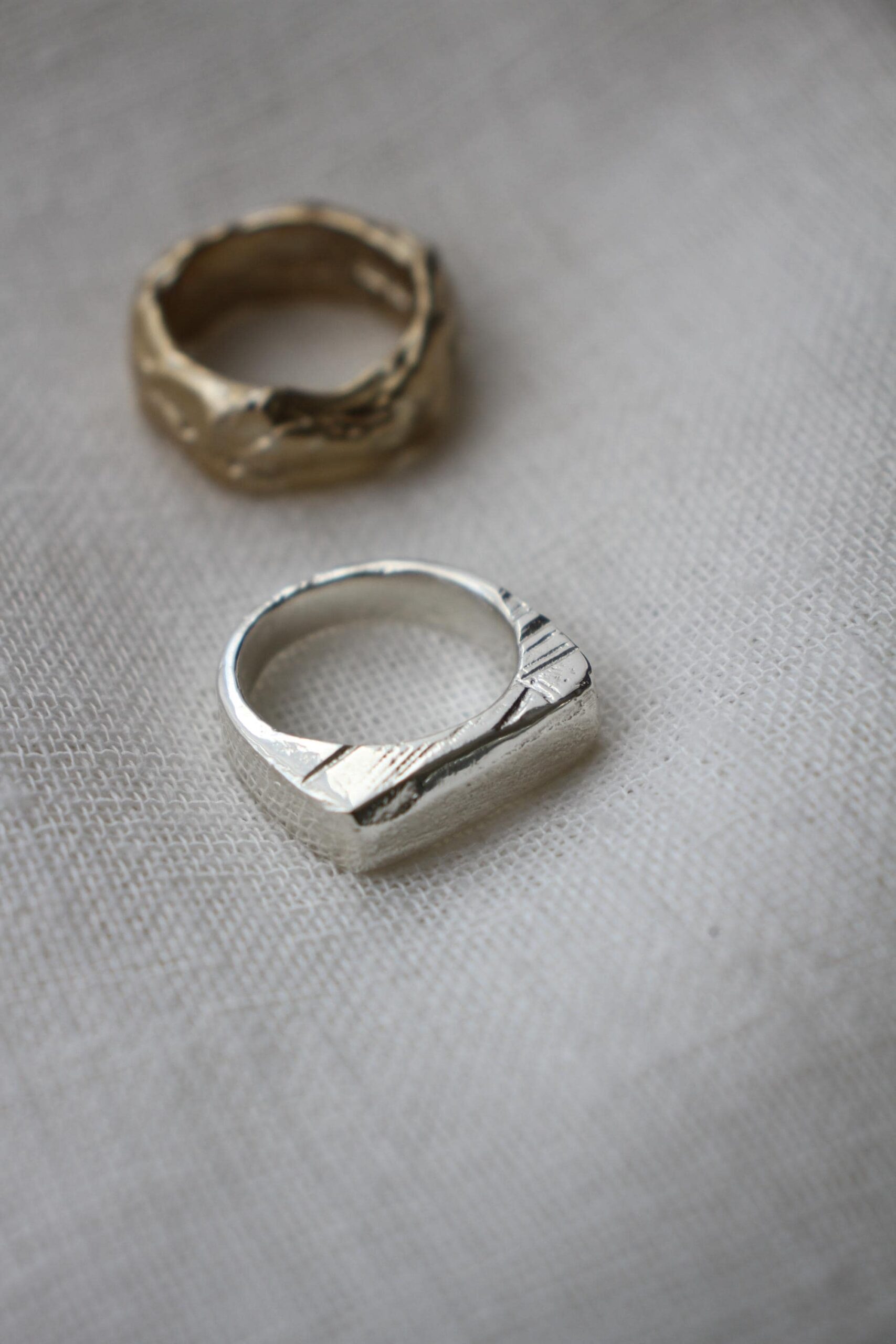 Signet ring - rustic rectangle - silver - Image 4