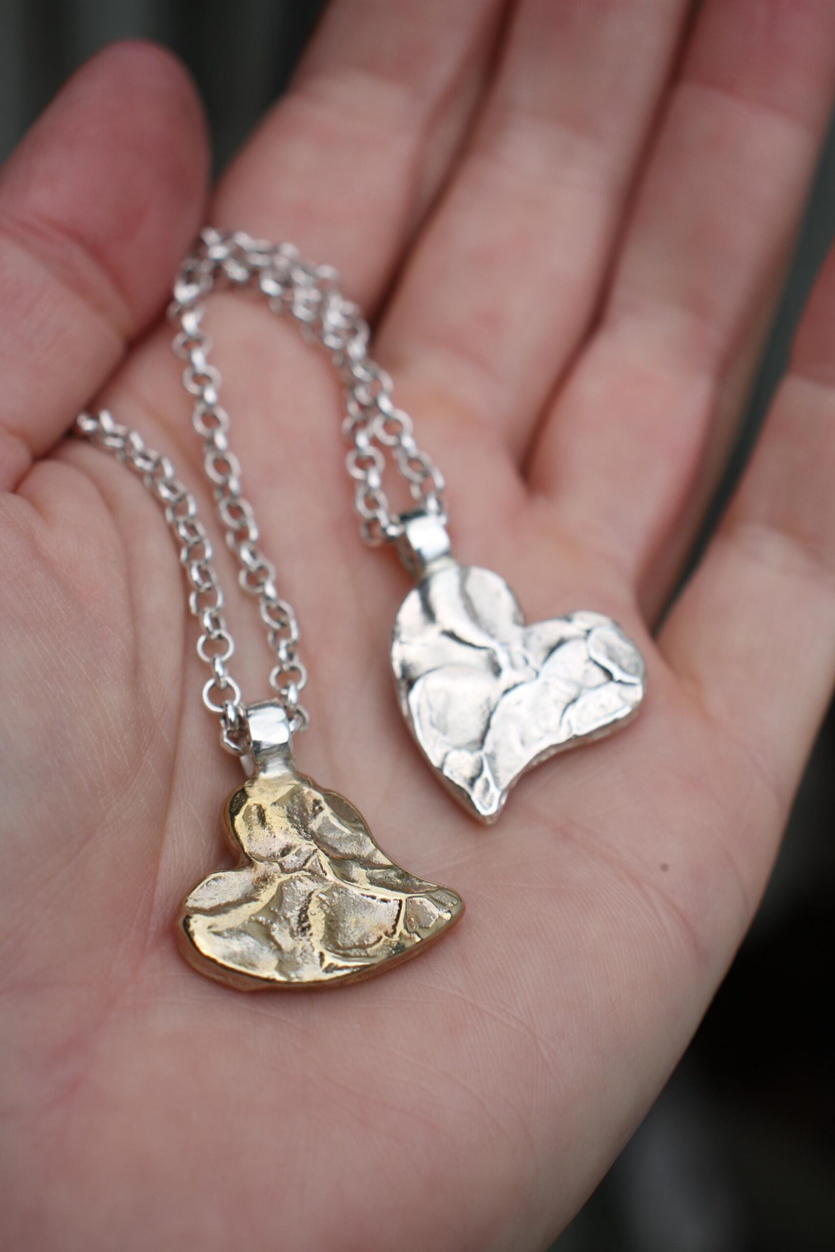 Chunky heart pendant - brass - Image 3