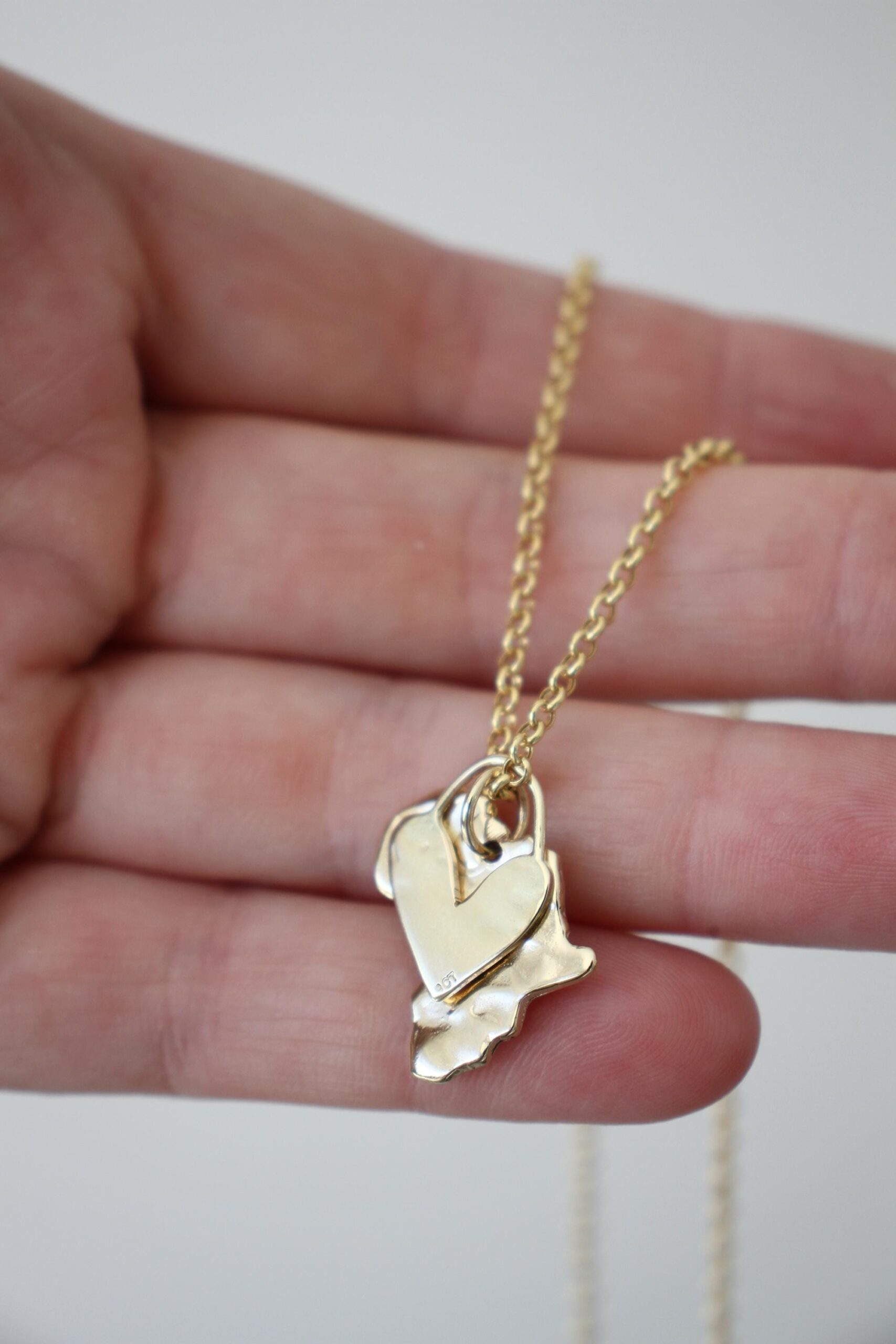 Africa Pendant - textured gold - Image 3