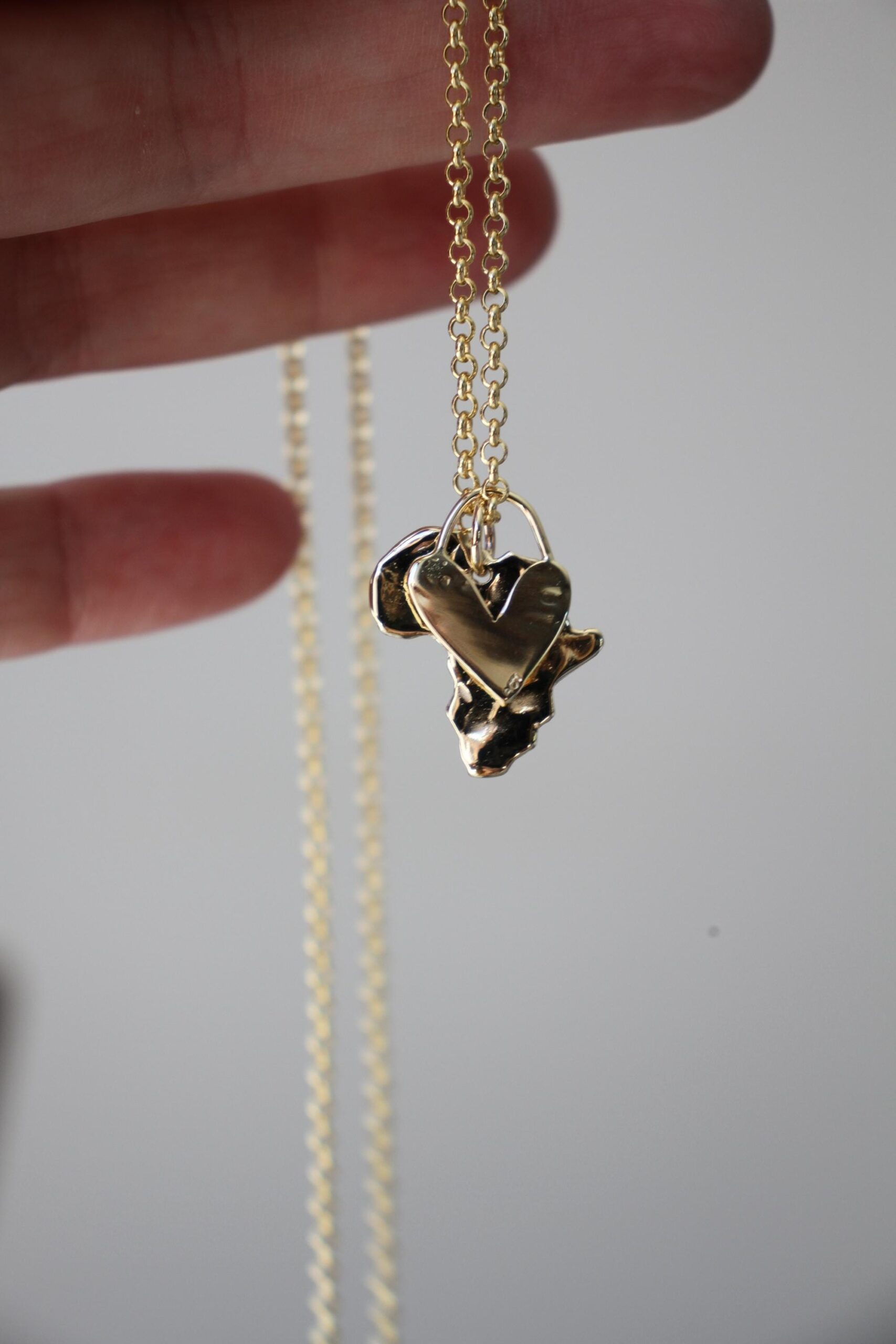 Africa Pendant - textured gold - Image 7