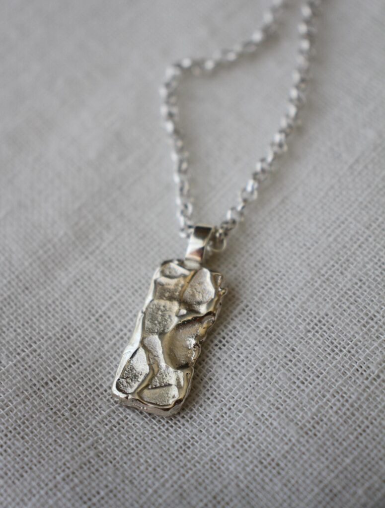 Lava pendant