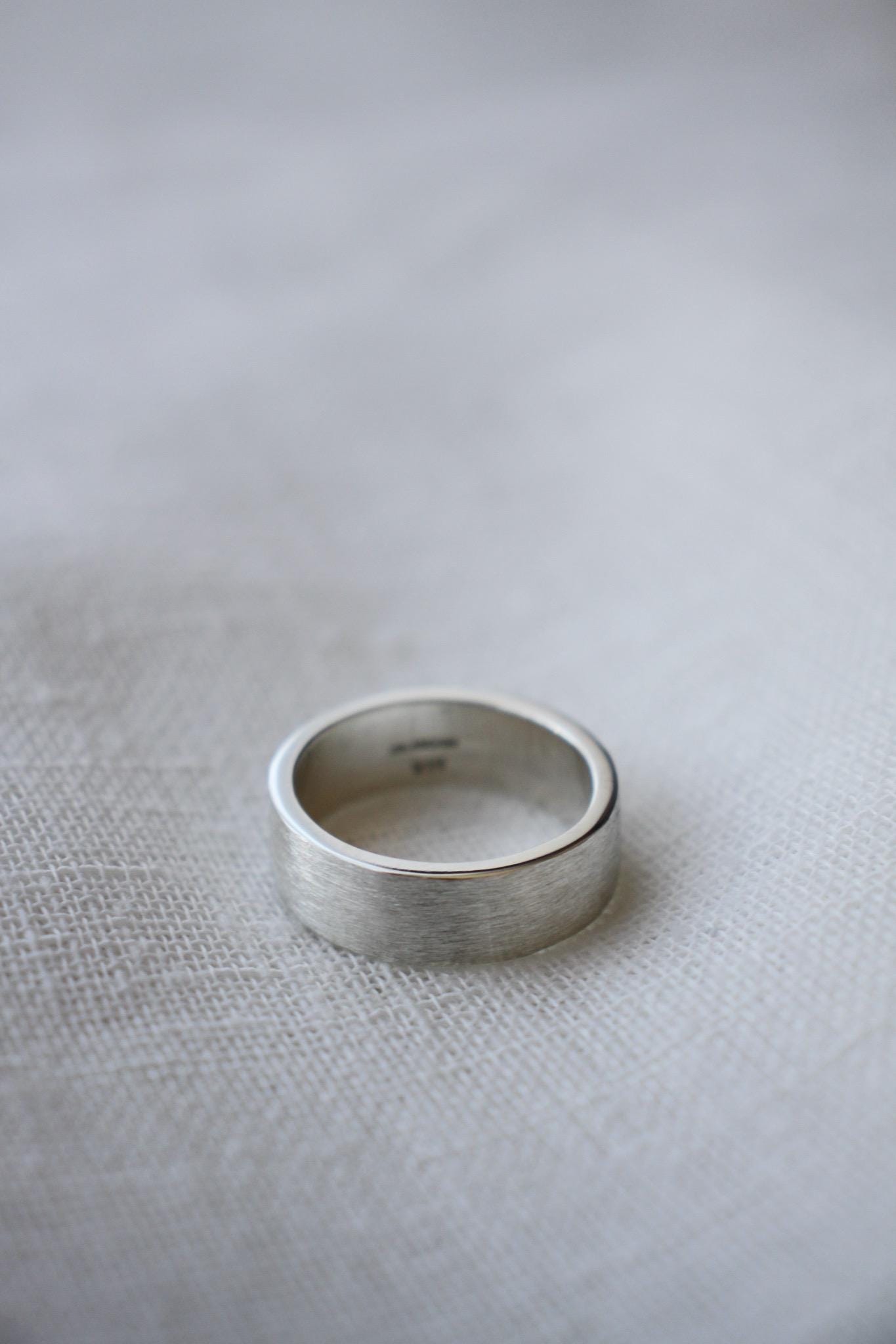 Brushed satin ring - 7mm - Image 4