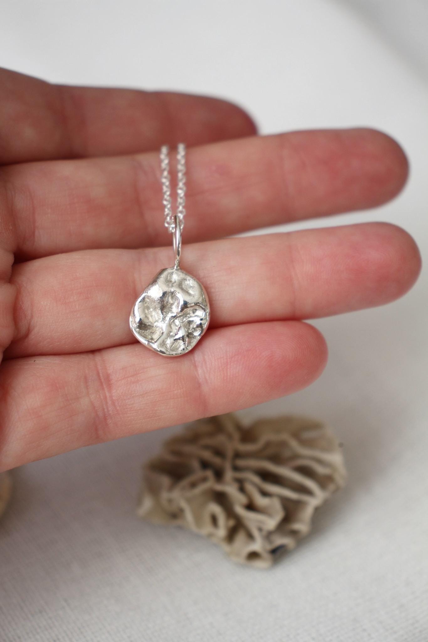 Coral pendant - Image 3