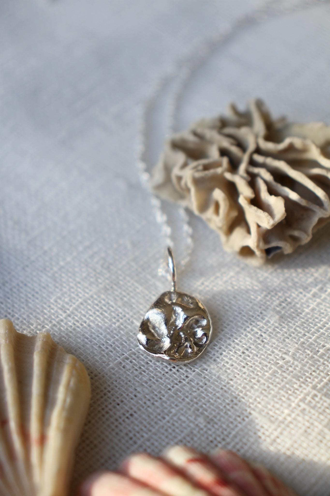 Coral pendant - Image 2