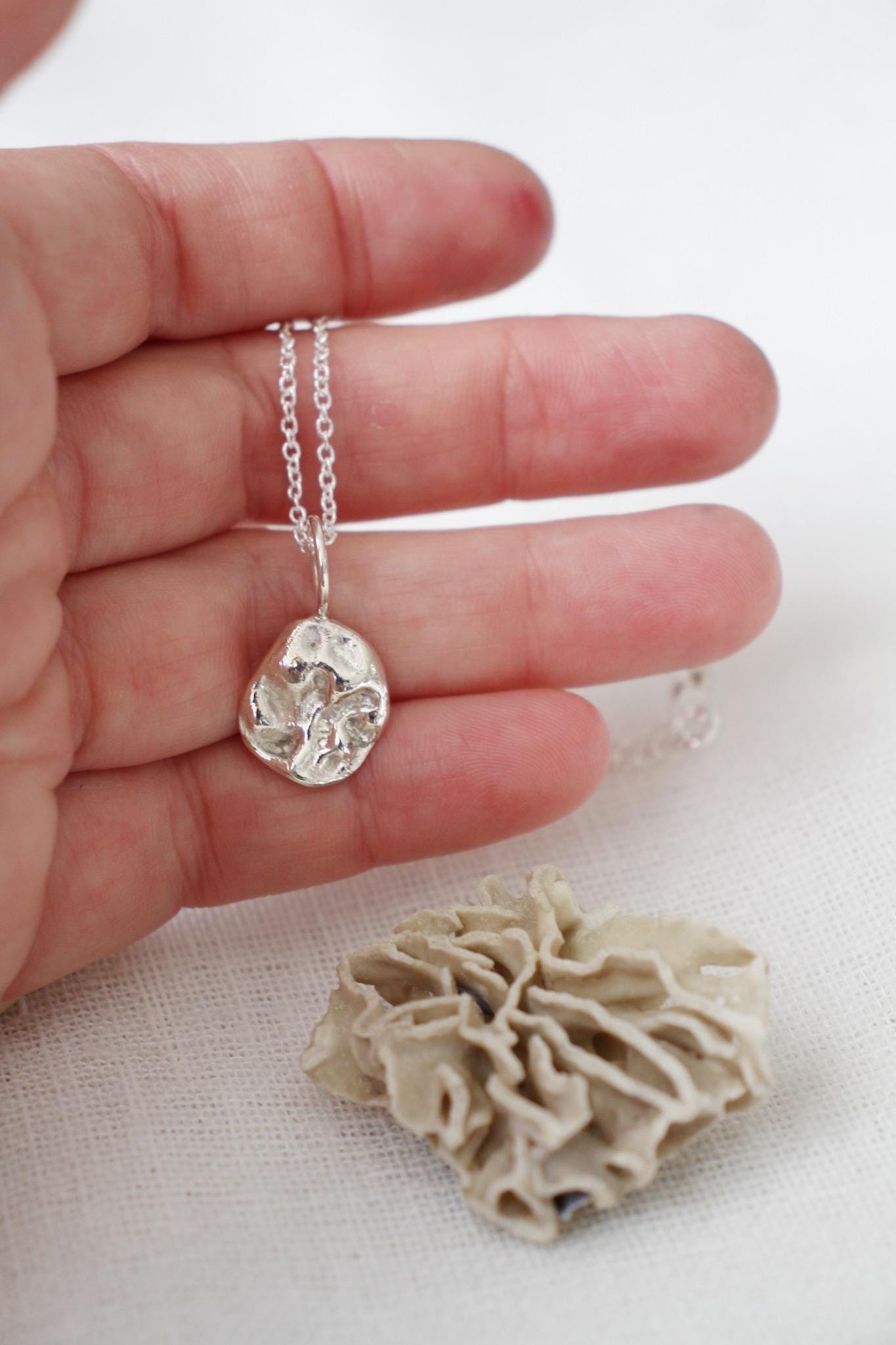 Coral pendant - Image 7