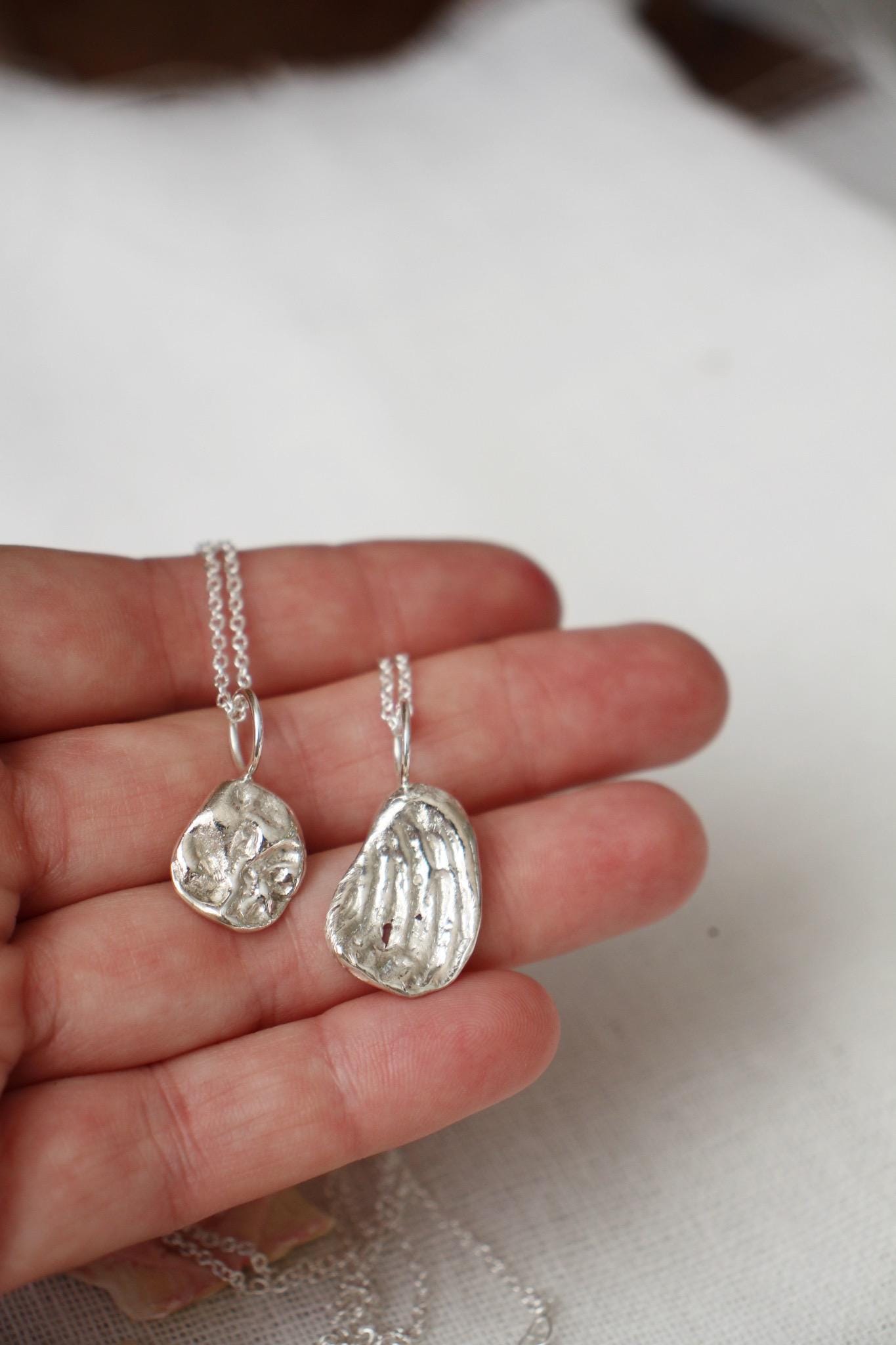 Coral pendant - Image 9
