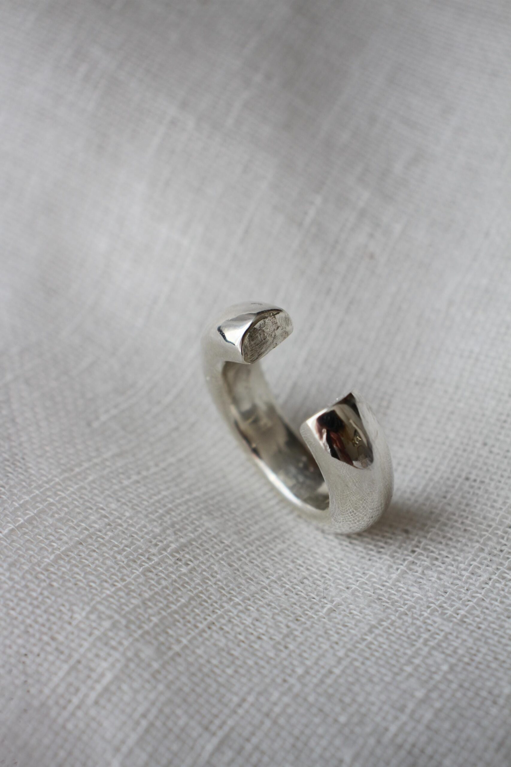Bold open ring - silver - Image 8