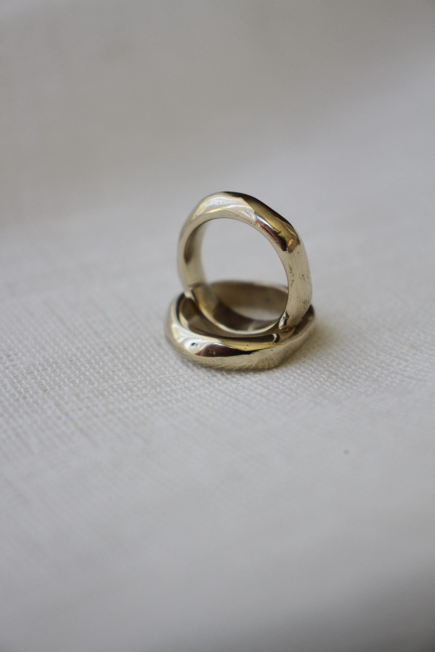 Wavy ring - brass - Image 3