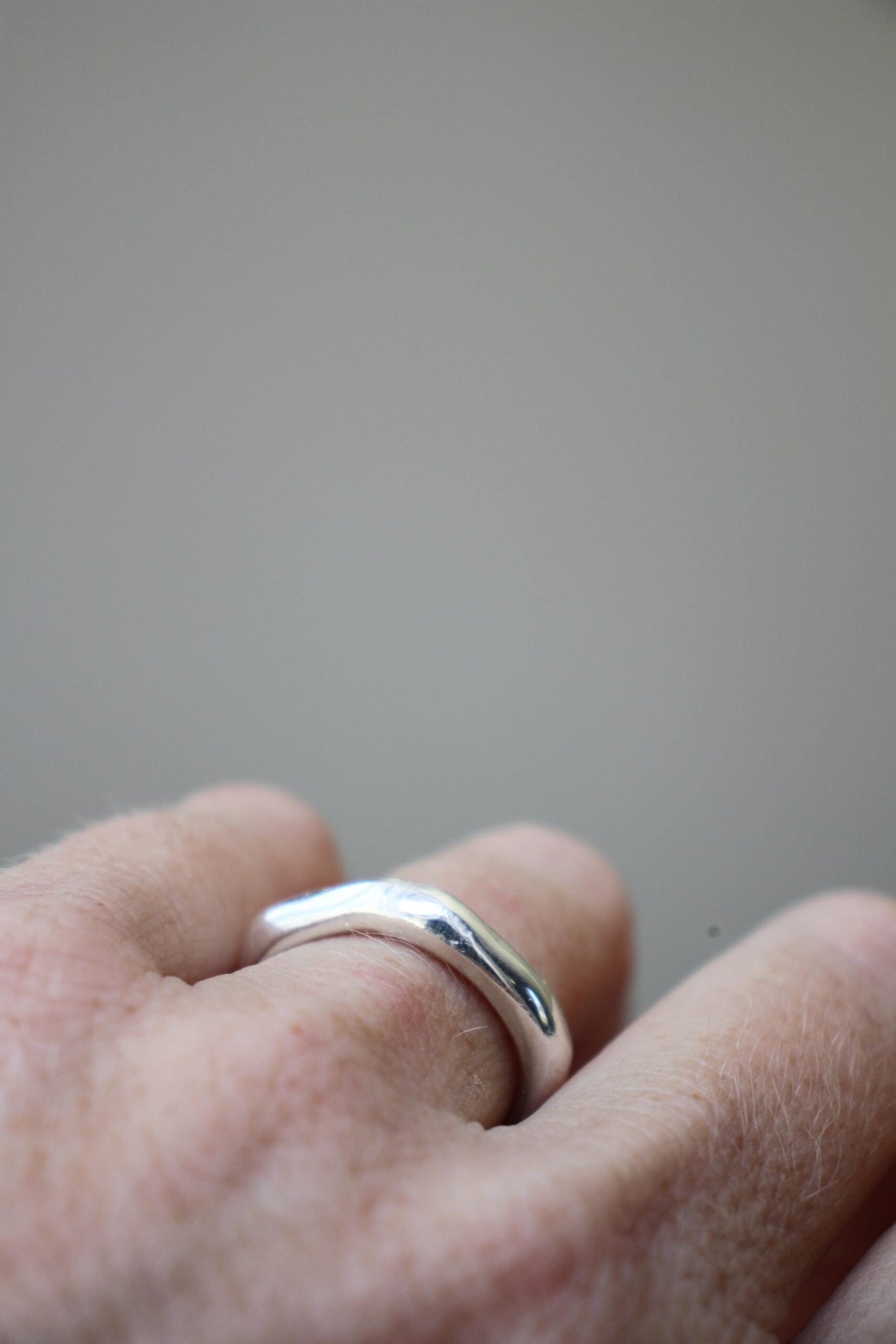Wavy ring - brass - Image 14
