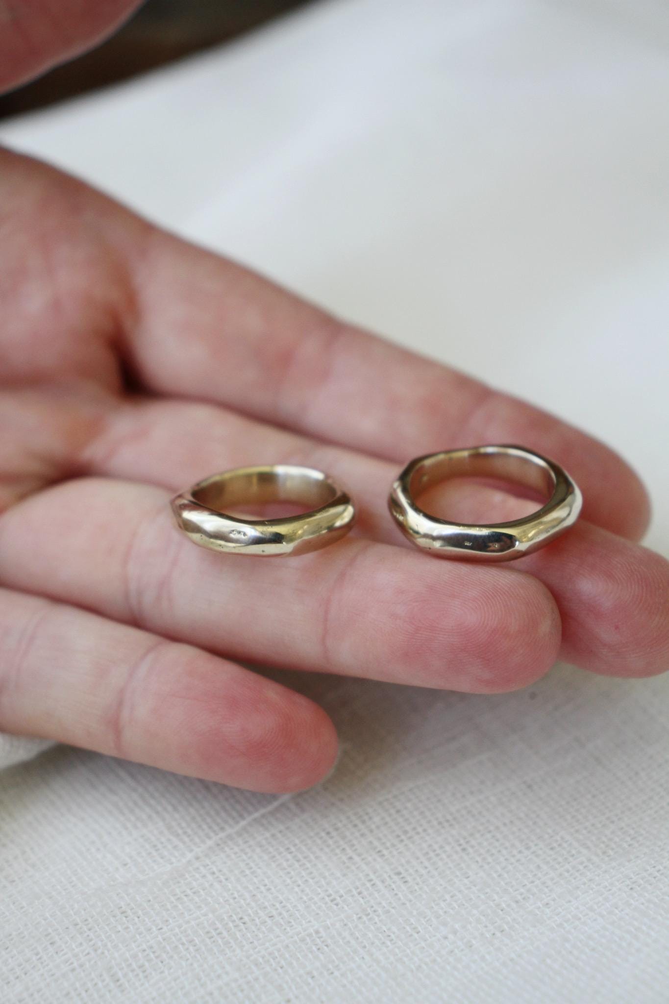 Wavy ring - brass - Image 5