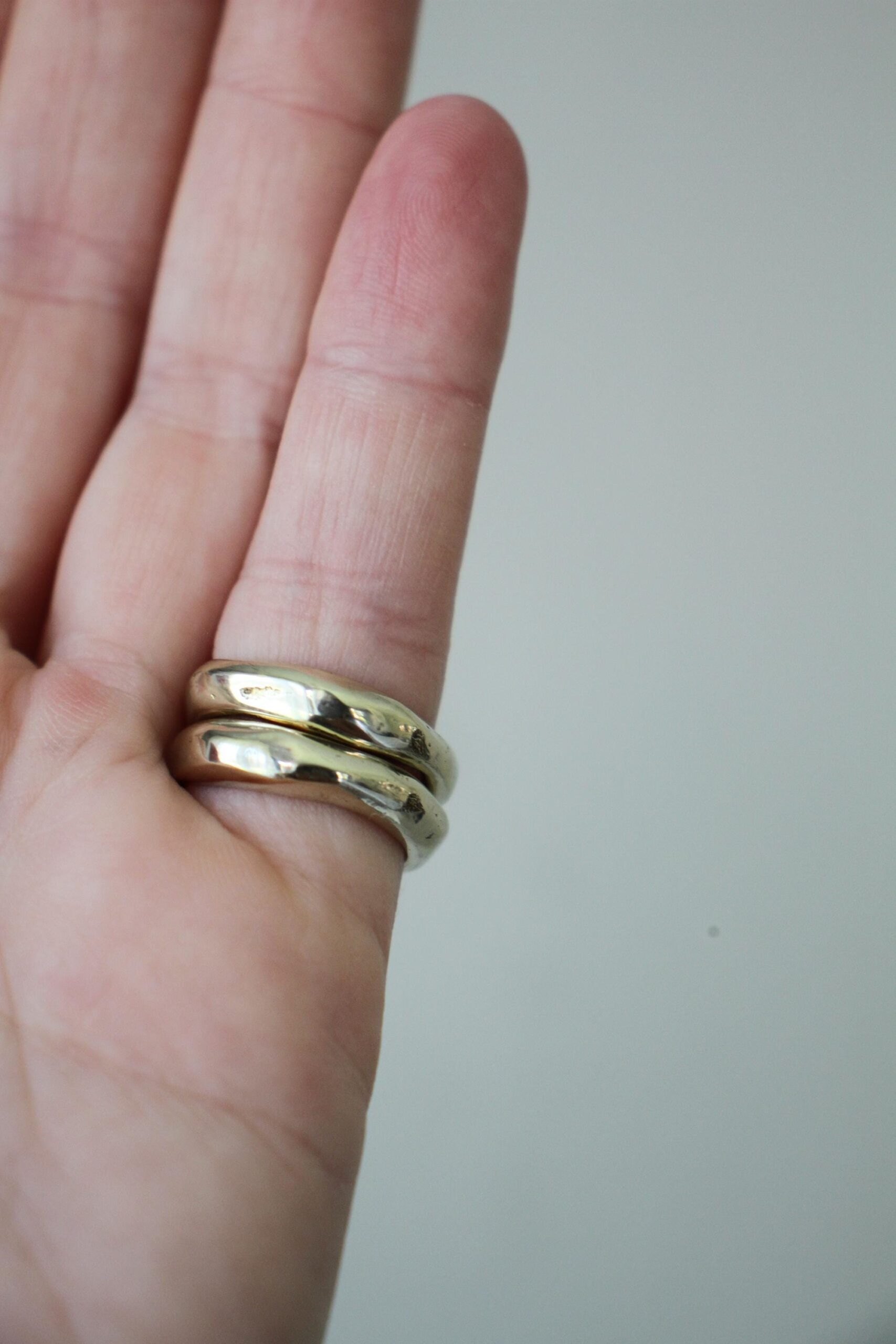 Wavy ring - brass - Image 9
