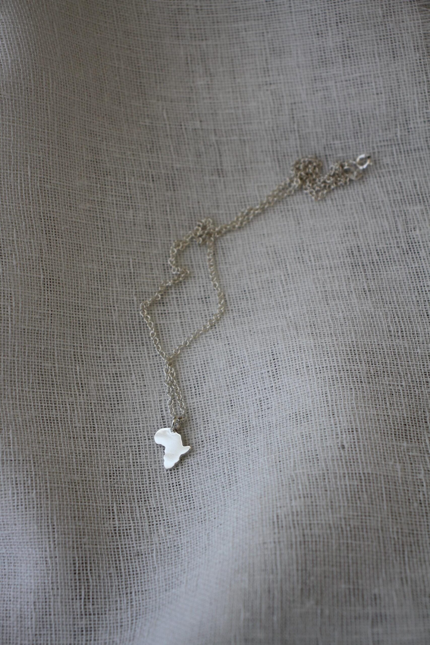Africa necklace - 1cm - Image 11
