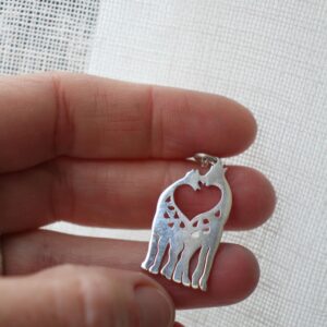Giraffe necklacae